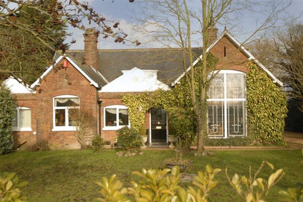 Detached House, 6 bedrooms, Freehold