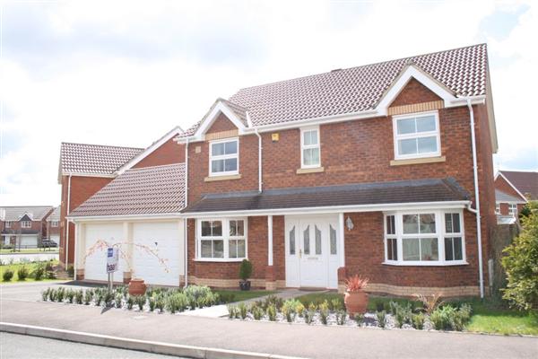 Detached House, 4 bedrooms, Freehold