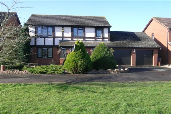 Detached House, 4 bedrooms, Freehold