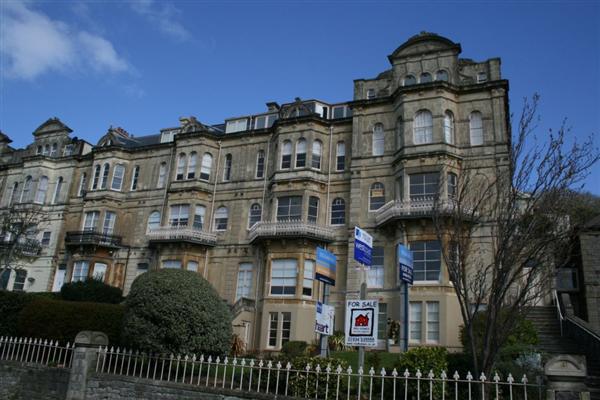 Flat / Apartment, 3 bedrooms, Leasehold