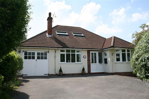 Bungalow, 5 bedrooms, Freehold