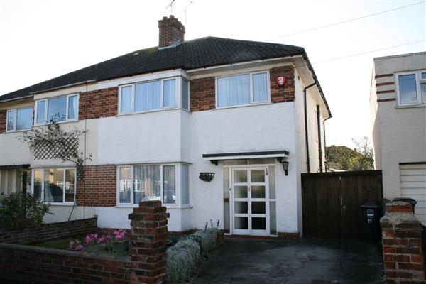 Semi-Detached House, 3 bedrooms, Freehold