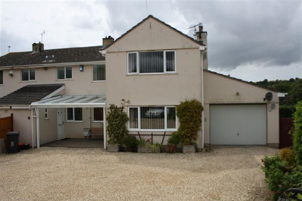 Semi-Detached House, 4 bedrooms