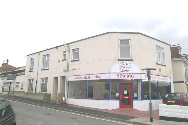 Land, 3 bedrooms, Freehold