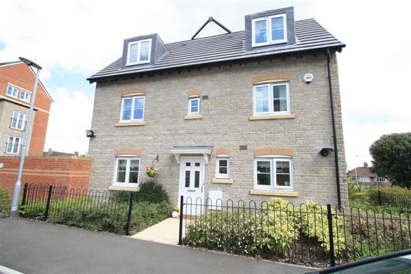 End-of-Terrace House, 4 bedrooms