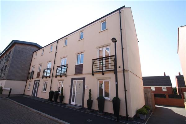 Semi-Detached House, 4 bedrooms