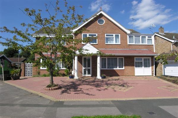Detached House, 7 bedrooms, Freehold