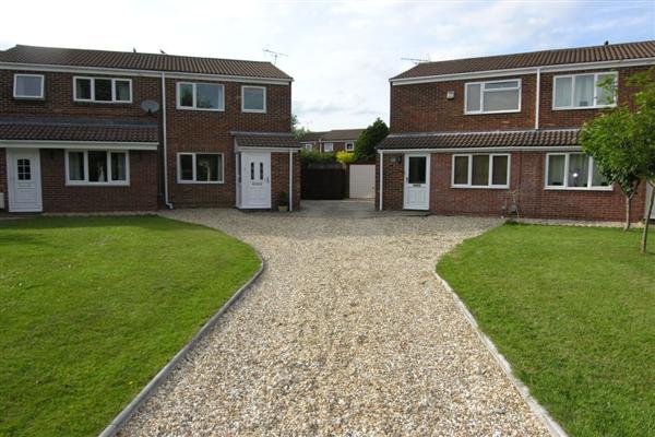 Semi-Detached House, 3 bedrooms