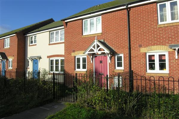 Mid-Terrace House, 2 bedrooms
