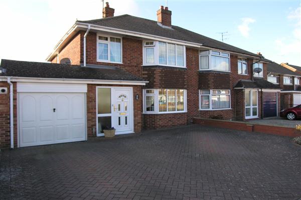 Semi-Detached House, 3 bedrooms