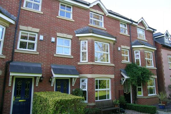 Mid-Terrace House, 3 bedrooms, Freehold