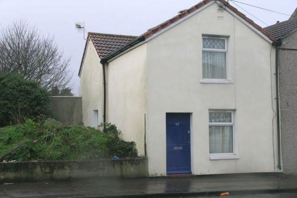 End-of-Terrace House, 2 bedrooms, Freehold
