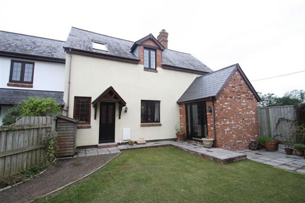 Semi-Detached House, 3 bedrooms