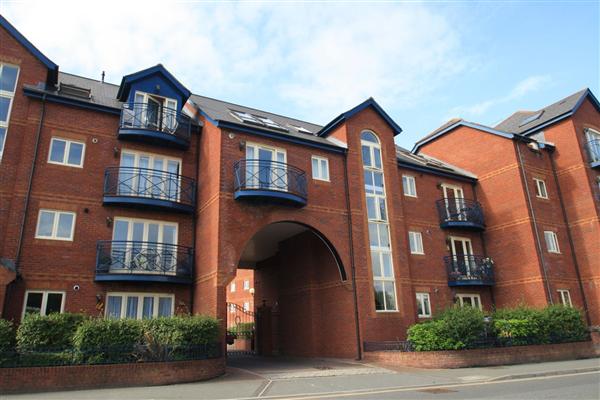 Flat / Apartment, 3 bedrooms