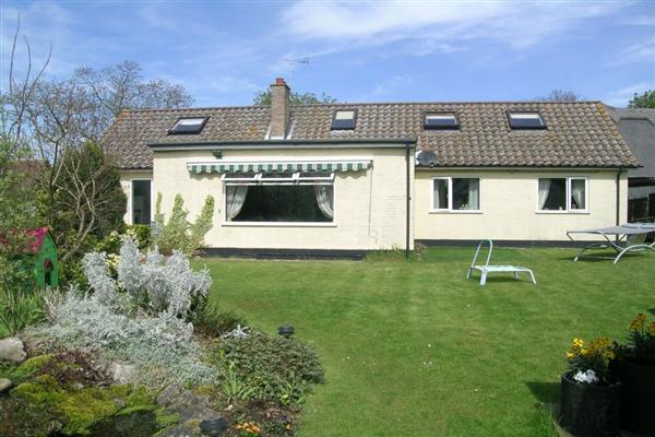 Bungalow, 4 bedrooms, Freehold