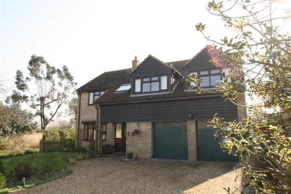Detached House, 5 bedrooms
