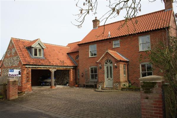 Detached House, 5 bedrooms