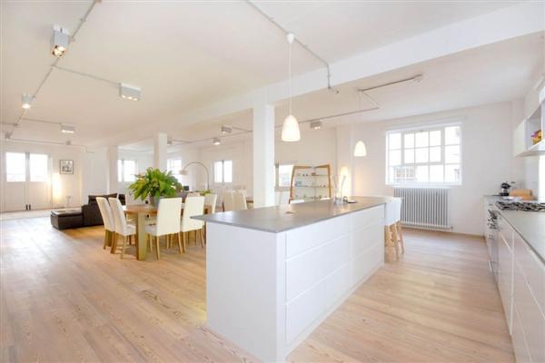 Flat / Apartment, 4 bedrooms, Leasehold