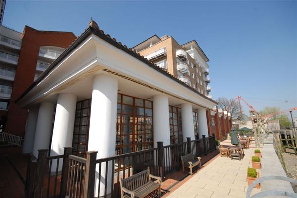 New Caledonian Wharf, Surrey Quays, SE16